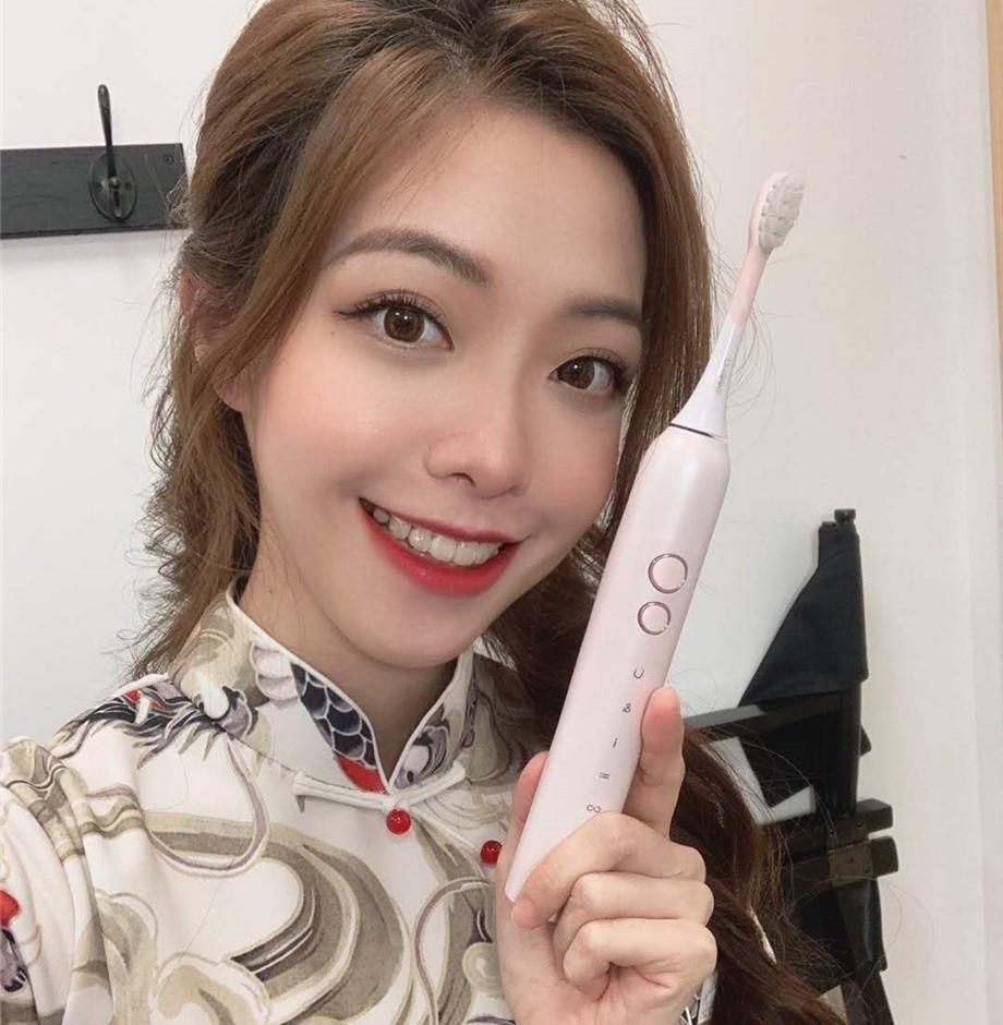 动手|Cat喷人事件新进展，希然发文嘲讽，水晶哥：换年轻时我就动手了
