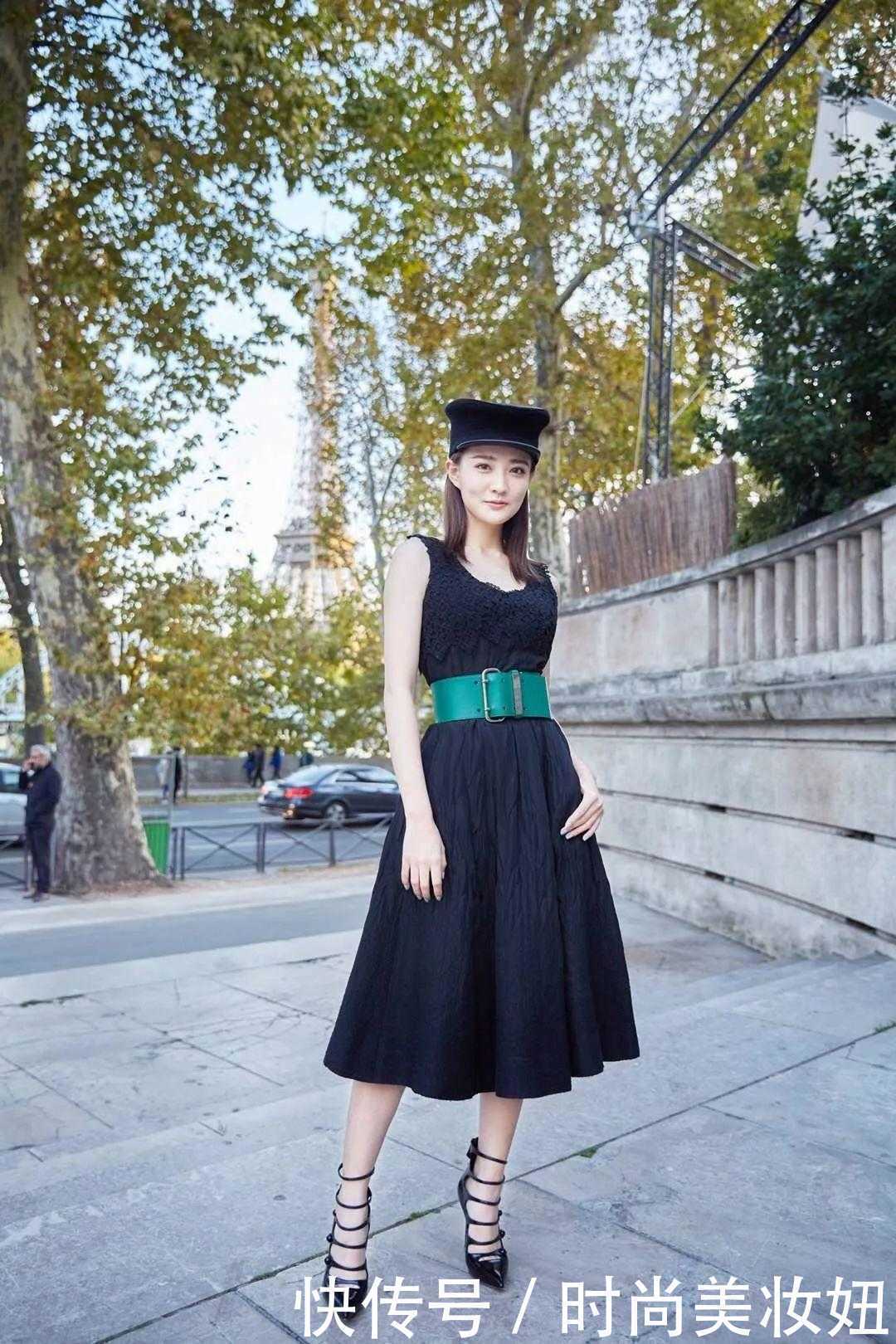 徐璐美|徐璐美到国外去了,黑色连衣裙配绿腰封,戴军装帽气质都提升了