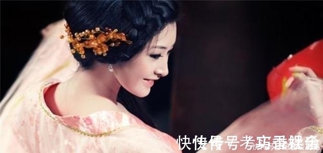 诗人|不知名诗人漂泊在外,思乡心切在墙上写下一首诗,惊艳了千古