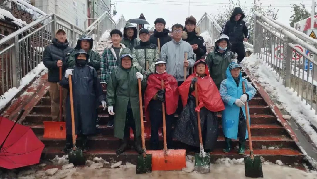 山东交通学院|千里一色！山东高校的“初雪”遇上“立冬”，浪漫绝绝子！