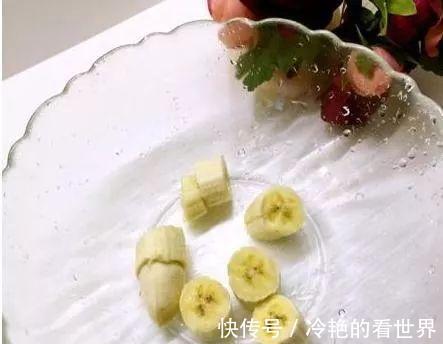 香蕉饼|教你自制香蕉饼，一根香蕉，一颗鸡蛋，太好吃了，大人小孩都喜欢