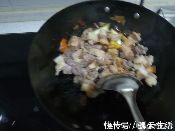 牛肉|炖牛肉时，加入“2克它”！加速牛肉软烂，无腥味，增香10倍不止