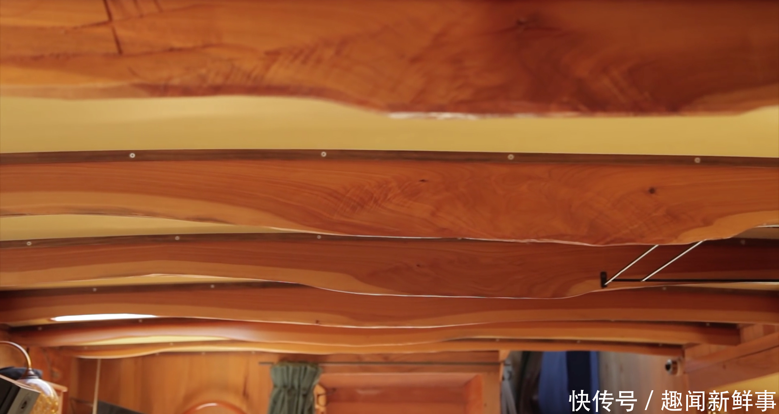 烤箱|英国一对夫妇将旧卡车改装成豪华房车,带着房子去旅行,真香