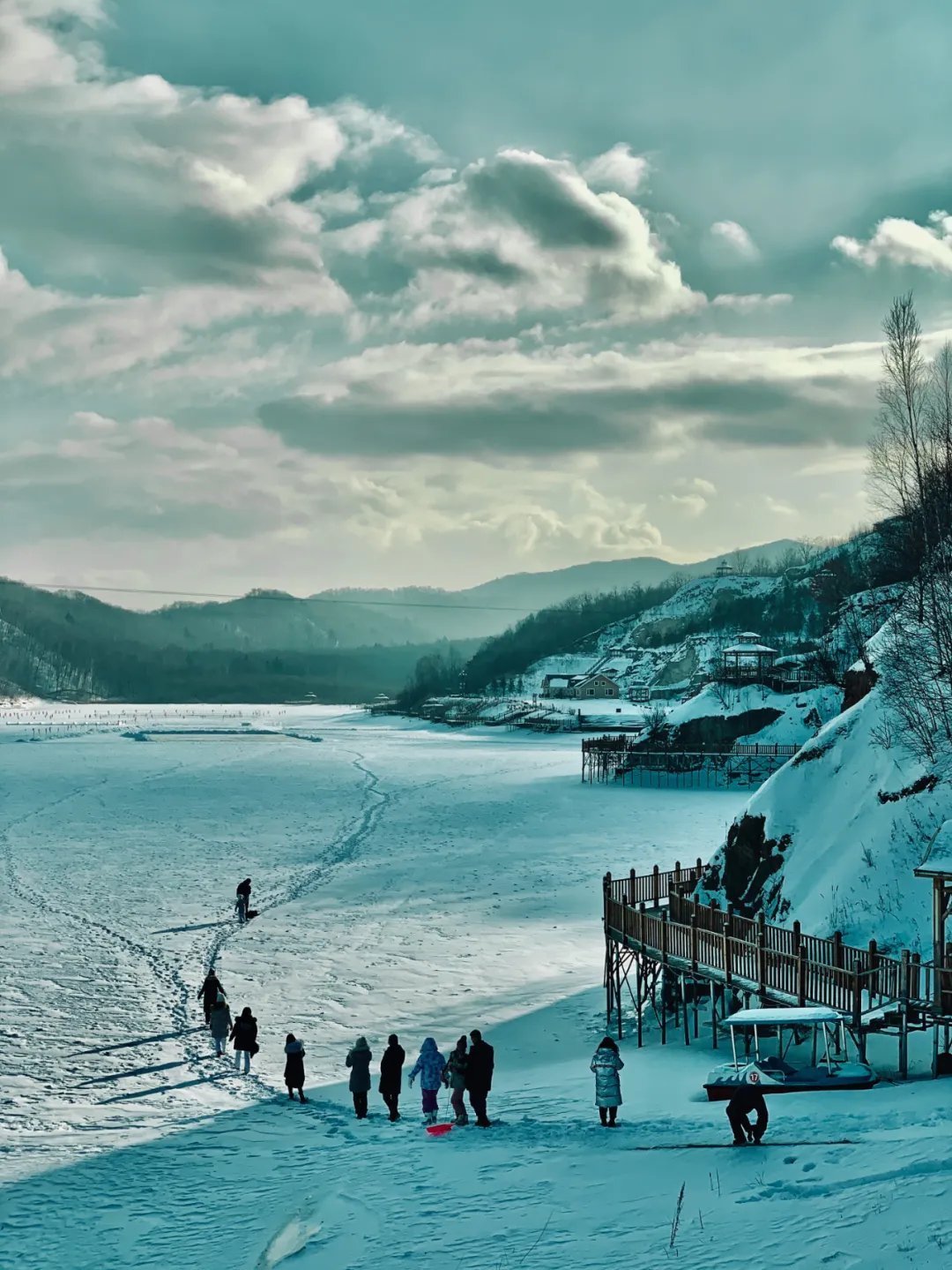 林海雪原|穿林海，跨雪原，走进梦幻雪山，挑战镜泊湖蓝冰徒步