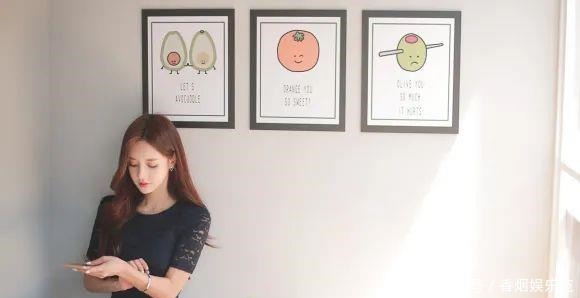 美人鱼|美女鉴赏:樱絮刺绣雕花藏蓝美人鱼尾裙