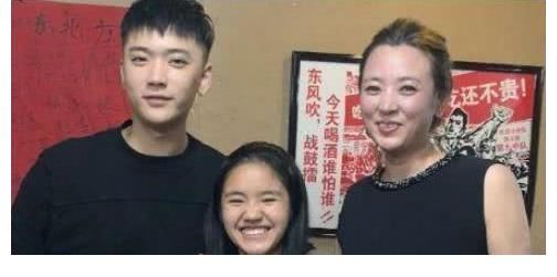 城市媽媽|她是《變形計》最“幸運”女孩，被城市媽媽收養，如今生活幸福