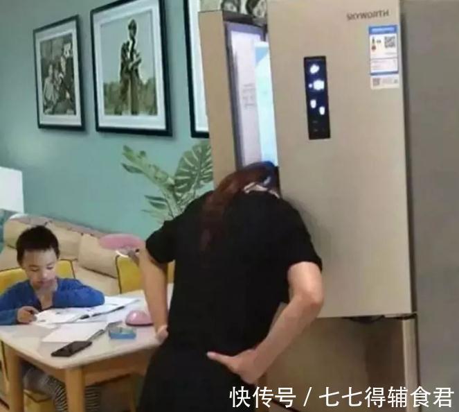 作业|有一种“自杀”叫陪娃写作业,宝爸辅导女儿写作业,气到下巴脱臼