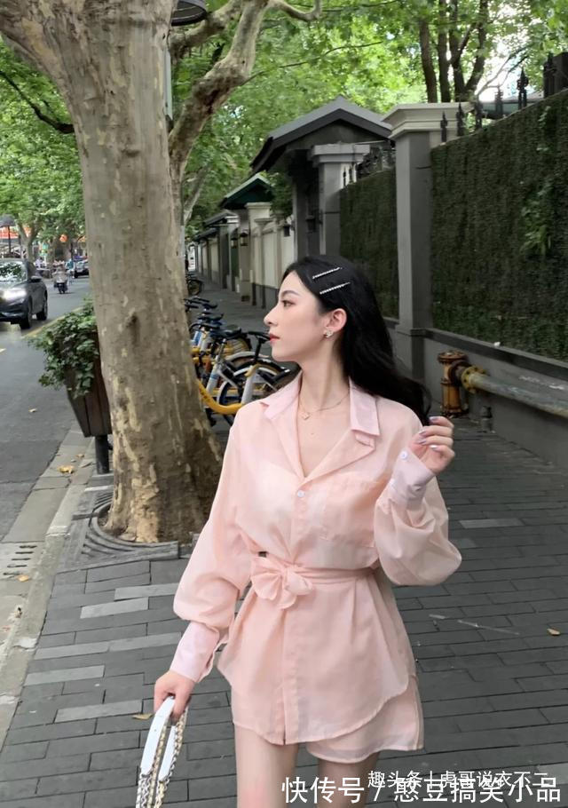 粉色 谁说粉色“老气”其实百搭又耐看,这么穿简直美呆了