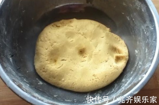 萝卜|炸红薯丸子用糯米粉还是面粉教你正确做法,丸子外酥里软,好吃