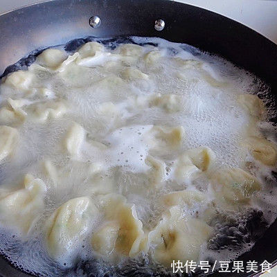 饺子|菊花菜肉饺子