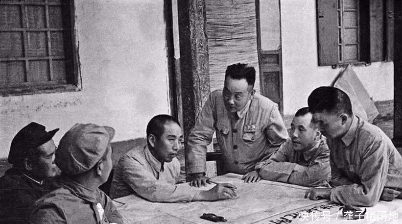 上将|哥哥和弟弟一同起义,后来哥哥授予上将军衔,弟弟建设边疆贡献大