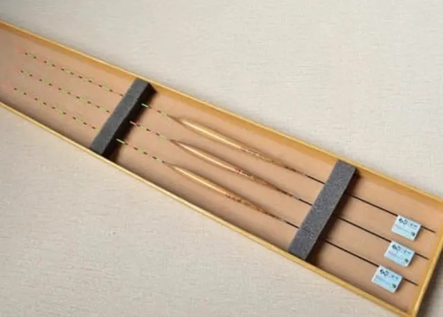 冬季野钓必须要明白的三个用漂方法,学会后你就是钓鱼大师!