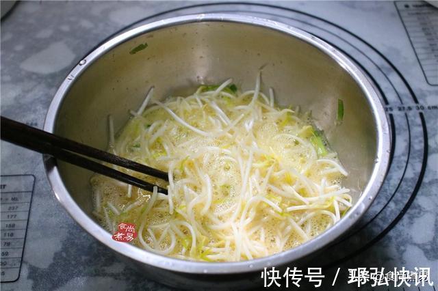 鸡蛋|鸡蛋加它一起炒,搭配很巧妙,秋季吃正好,清淡软嫩补水防燥
