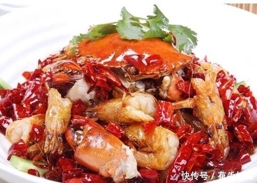 痘印害怕两样东西,适当用一些,美白皮肤还能去痘印