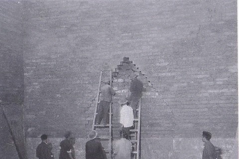 明定陵@1956年,考古队挖掘定陵,郭沫若为何大笑和一石头有关