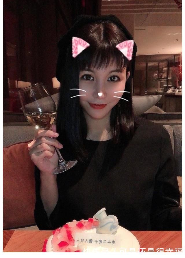 马诺近况罕见曝光,曾因“宁愿坐在宝马里哭”被封杀!