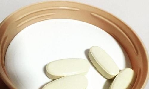 关节|女人过了50岁,2种食物可以多吃,养骨护关节,人也更显年轻