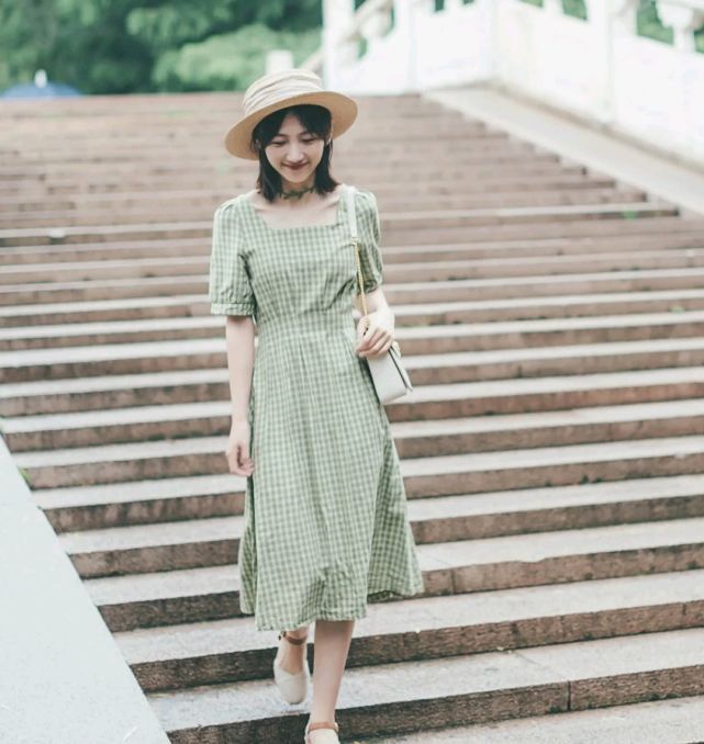 穿衣|懂得穿衣打扮太重要了，只要穿对了，普通人也会很有气质