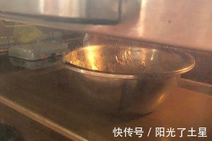 炸油条时，配方和比例告诉你，金黄酥脆又蓬松！