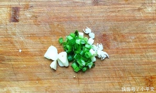 教用杏鲍菇做出鲍鱼既视感,口感外观像真鲍鱼,鲜嫩又肥美