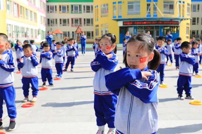 器械|滨城育英学园：游戏润智 “嗨”趣童年