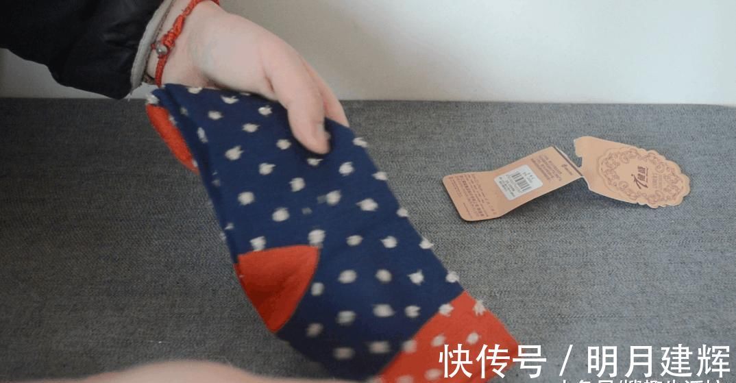 袜子|原来袜子上的挂钩还有这个妙用, 看到的人没有一个不夸好的