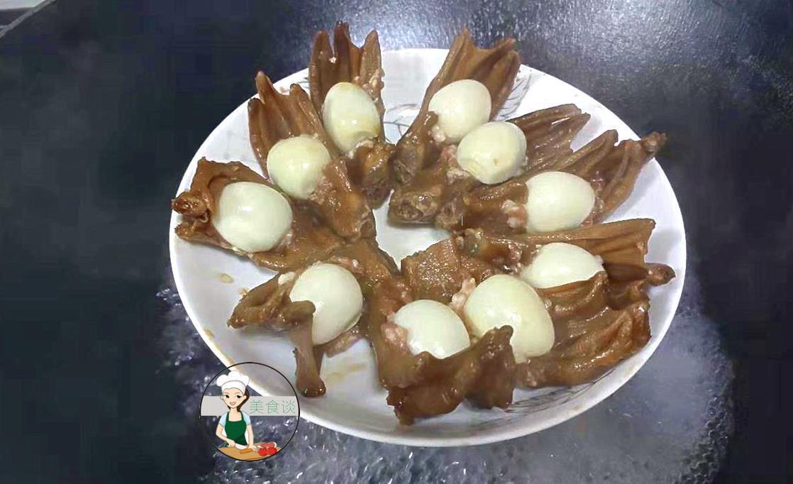 年夜饭必备此菜,蒸一蒸10分钟就好,好看好吃寓意好,待客有面子