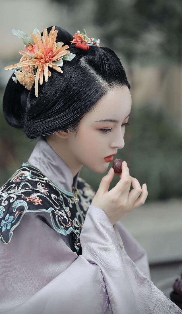 苏东坡!苏轼喝醉酒在桥边睡了一夜,醒来后题诗桥柱,短短8句成千古名篇