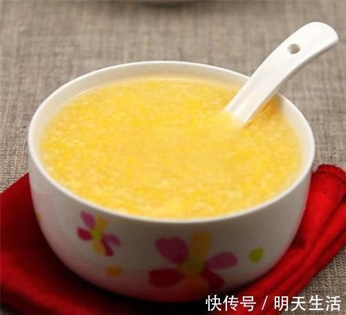 老年痴呆|失眠是长寿路上的“绊脚石”,简单四招,助你沾床就睡,比猪香甜