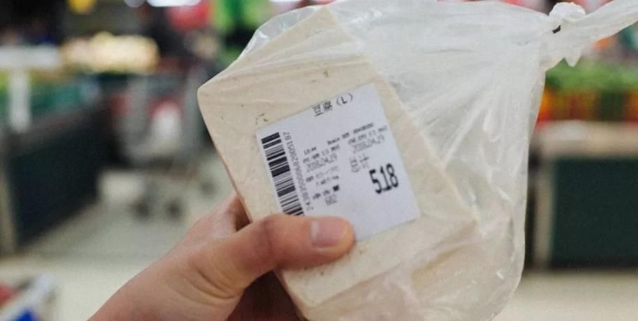 超市里甲醛含量高的4种菜，再便宜也不要买，开水煮都洗不干净