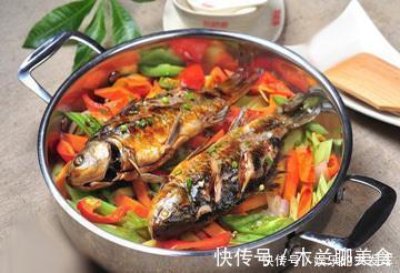 芥末油|美食推荐:鲫鱼焖锅、香辣扇贝花、翡翠玉芽拌鸡丝制作方法