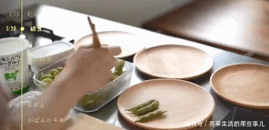 叶田女士|早上吃多少合适看完日本三位职场女性的极简早餐,我陷入了沉思