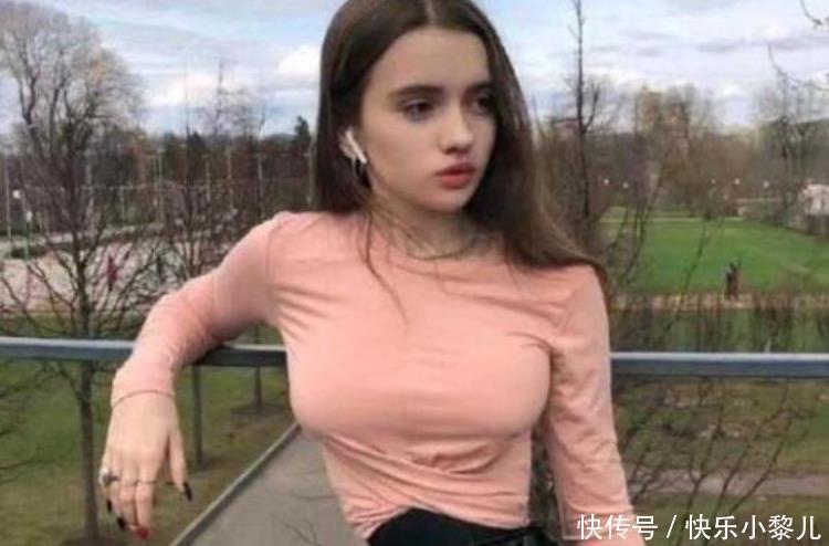 侄女|15岁少女凭借“蚂蚁腰”走红,确实“细得不像话”!