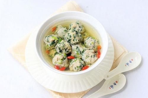 这肉丸子做法一定要吃，不腥不柴，香嫩弹滑，照做必好吃