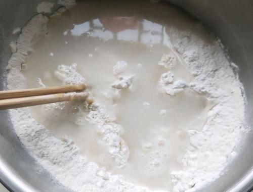 想吃烧饼不用排队买,在家做很简单,掌握3点,个个空心酥又脆