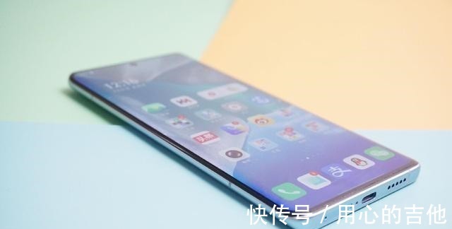 手机|蔡司微云台+12+256GB存储 vivo影像旗舰上市一年二手降近两千