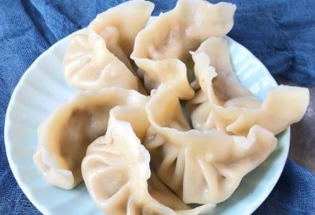 调饺子馅,有人先放盐有人后放盐?做对了,饺子鲜嫩饱满汁不外流
