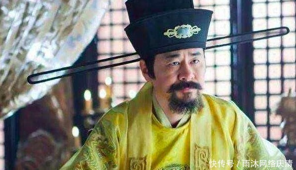 大臣|大臣帮助皇帝顺利登基，结果不仅没被提拔，还被厌恶