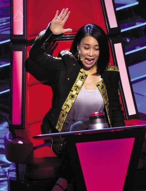 田震参加节目被问：你怎么评价那英？“她不配”！杨坤公开不服气