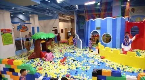 身高|女孩8岁身高1.08m,算矮吗?算,医生建议这三个方面的养育要重视