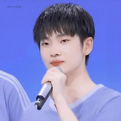 初评级 原来创造营初C不是周震南,如果没人中途退赛,R1SE会大洗牌吗