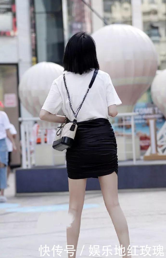 包臀短裙|苗条短发的美女,清新黑白色的穿搭,时尚又减龄