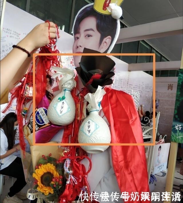 店铺|肖战强势代言,带火了周边店铺!选对了代言人,周边也很吃香