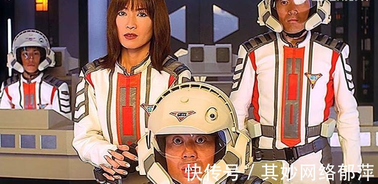 特利迦|特利迦奥特曼形象实锤，反派Boss浮出水面，难怪迪迦要登场！