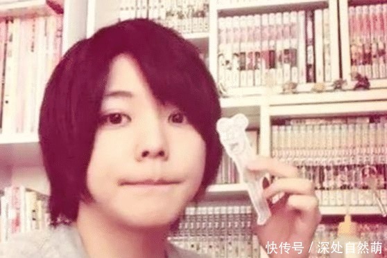 日本90后画家画鱼堪比冷军!没有画水,却画出了鱼游动的感觉!