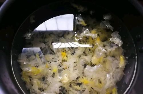 气血|藏在身边“补血方”就是它,比阿胶还补血,气血足了,脸色更红润