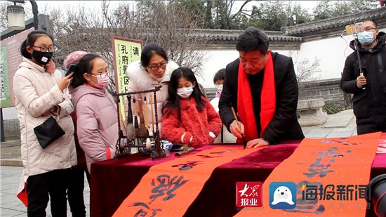 福禄寿|写春联、拓年画、看非遗、品美食！千年孔府年味浓！