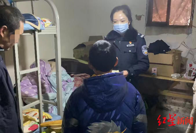 少年|12岁少年离家背后：一次处警感动民警，派出所为他成立一个特殊基金