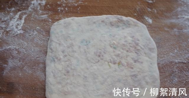 步骤|千层葱香肉饼,馅料丰厚,酥软可口,看到之后,眼泪从嘴角流出来!