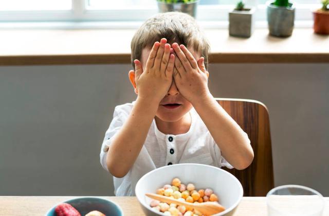 痴呆|喂了一口,结果孩子变成痴呆,这种“毒液”每个家长都爱喝